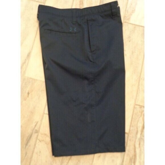 NEW Under Armour boys size 18 Navy Heatgear Golf shorts MSRP $60 - Picture 2 of 5